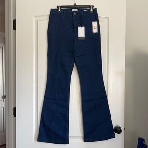 Women’s Flare Jeans-Darkwash